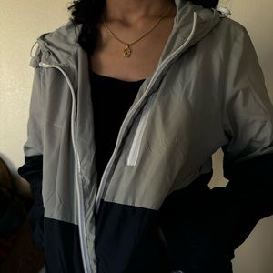 Large Men’s windbreaker